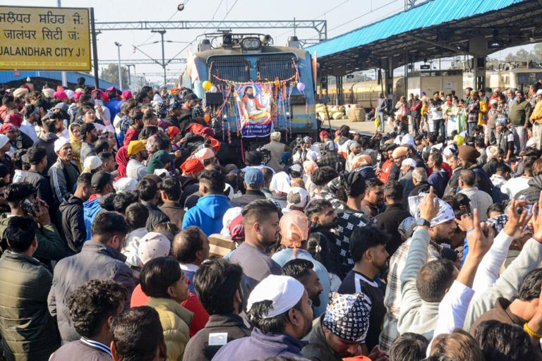 Ravidassias seek separate religion category in census: Who are they and ...