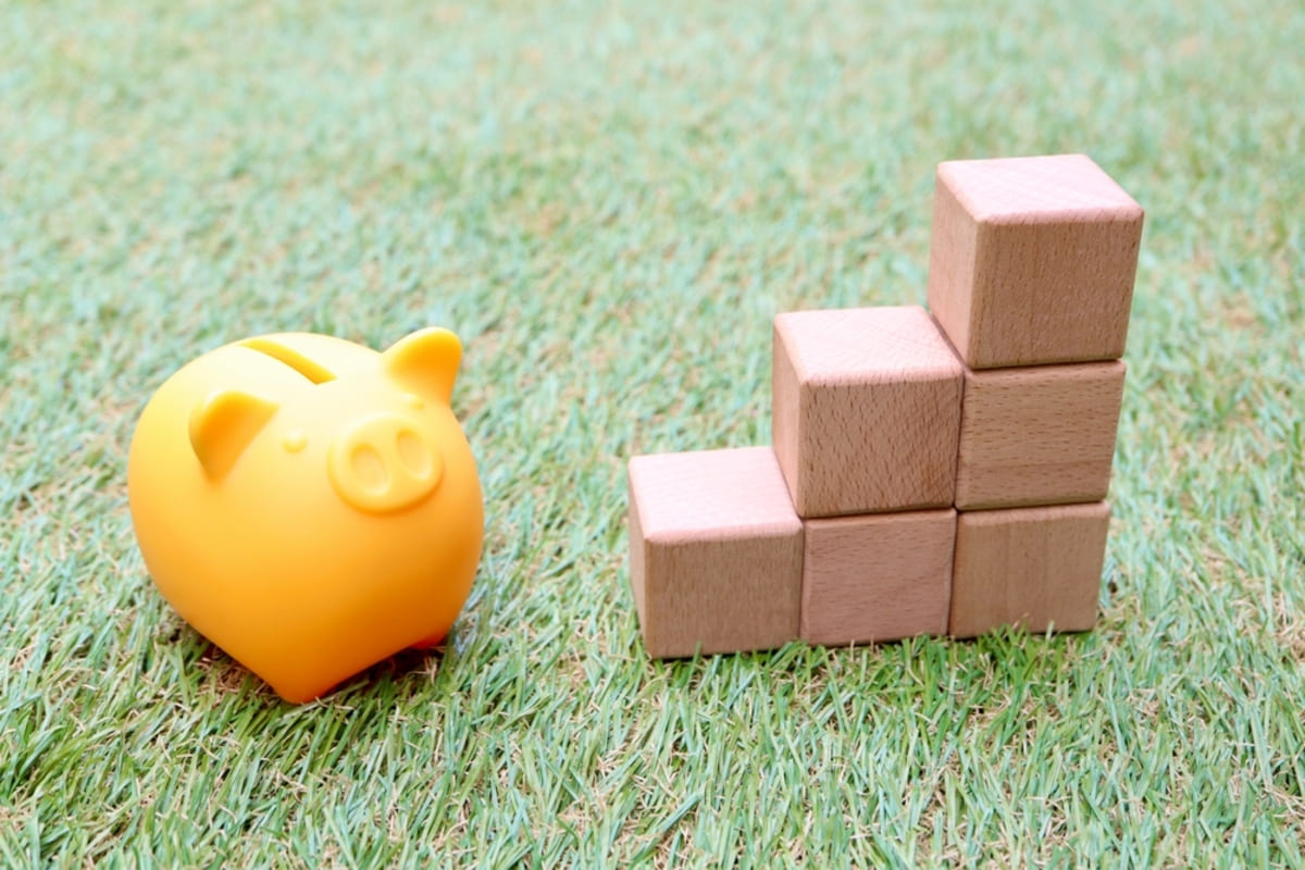 NISAで「オルカン月1万円だけは意味ない」と思ってたら、過去1年は「年率38％」? そんなに増えるなら“100万円”くらい入れるべきですか? 「1万円×1年・3年・5年」の利益も試算