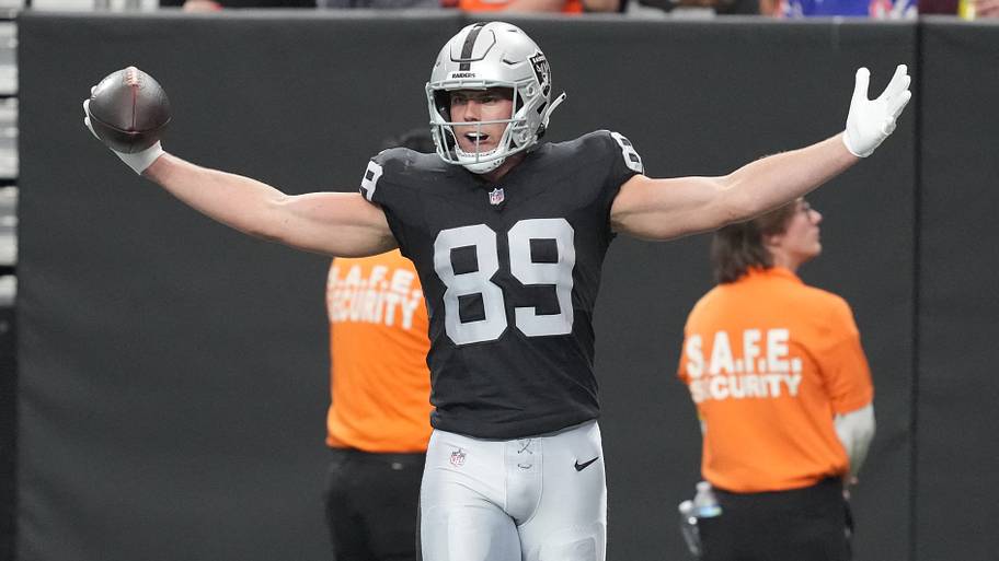 Brock Bowers, Raiders.