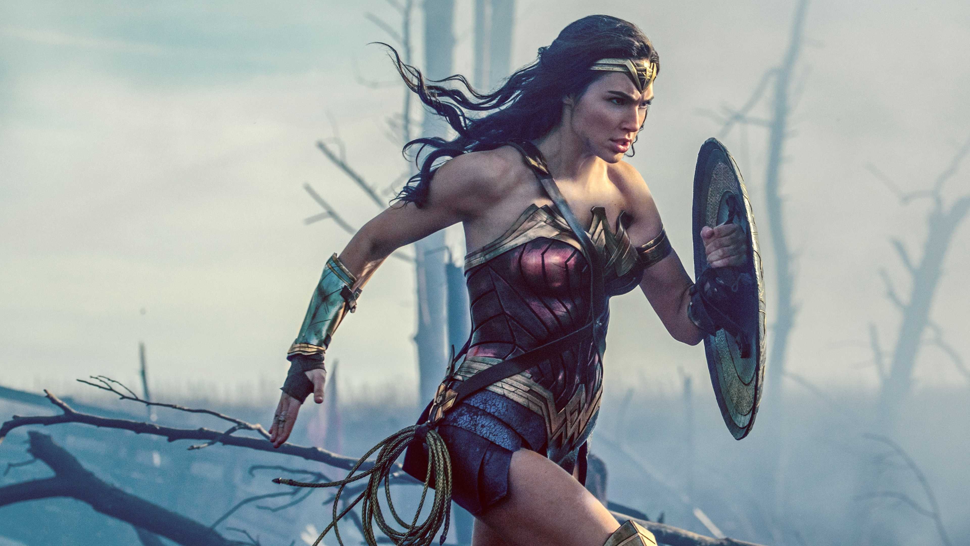 Gal Gadot running in Wonder Woman