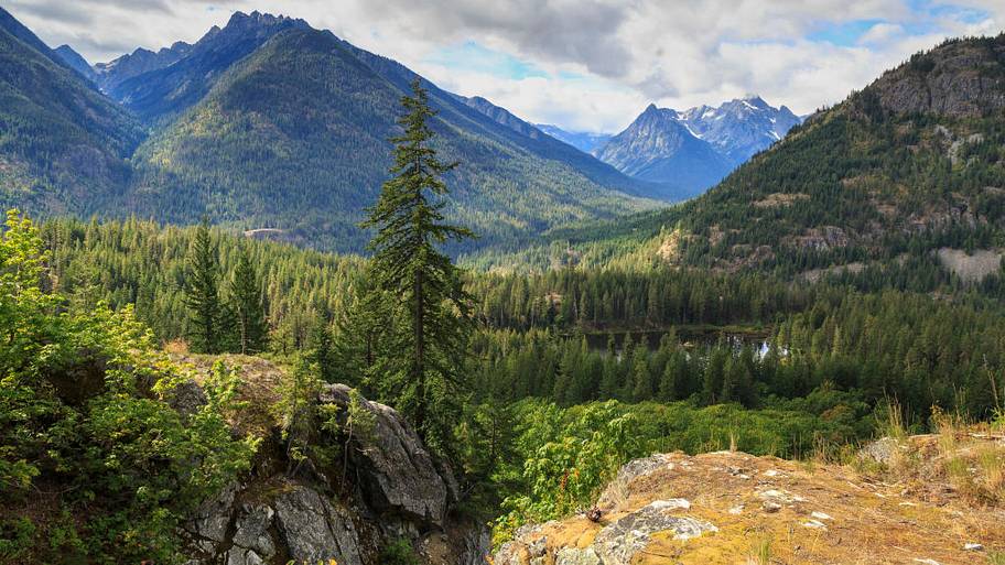 Stehekin, Chelan County, Washington, USA, on Lake Chelan south of North Cascade National Park