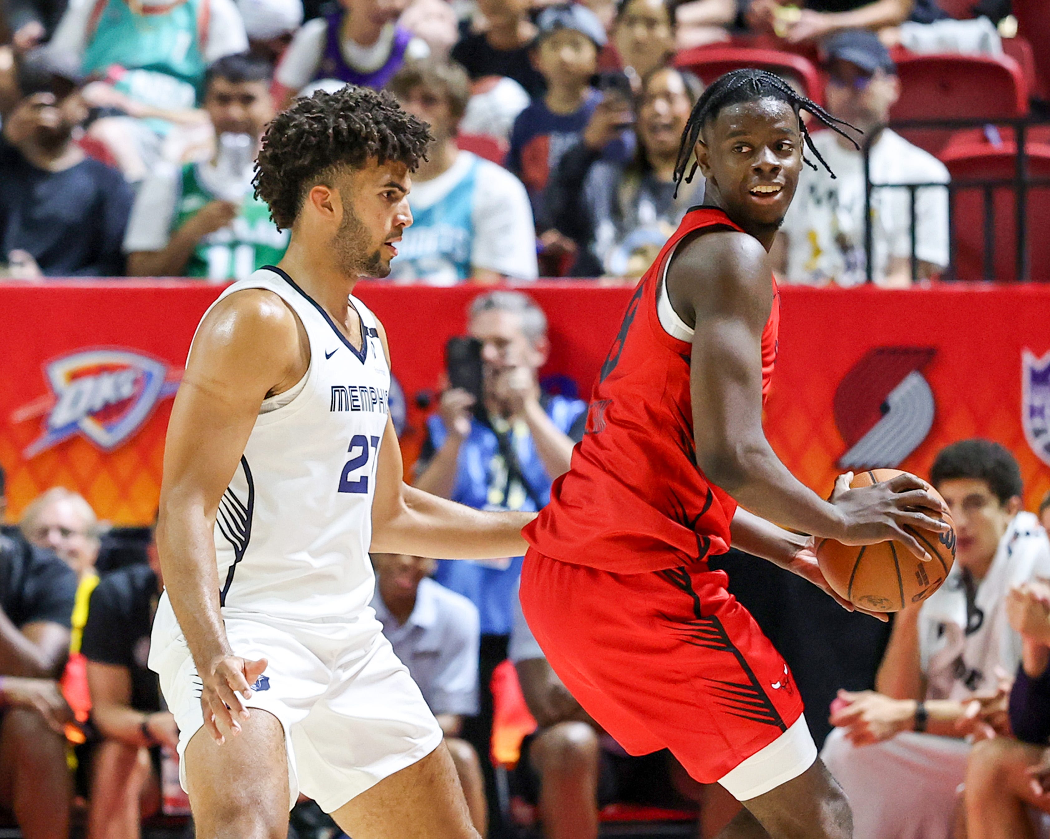 LAS VEGAS, NEVADA - JULY 10: Caleb Wilson #8 of the Chicago Bulls is guarded by Cameron Boozer #27 of the Memphis Grizzlies in the second half of a 2026 NBA Summer League game at the Thomas & Mack Center on July 10, 2026 in Las Vegas, Nevada. NOTE TO USER: User expressly acknowledges and agrees that, by downloading and or using this photograph, User is consenting to the terms and conditions of the Getty Images License Agreement. (Photo by Ethan Miller/Getty Images)