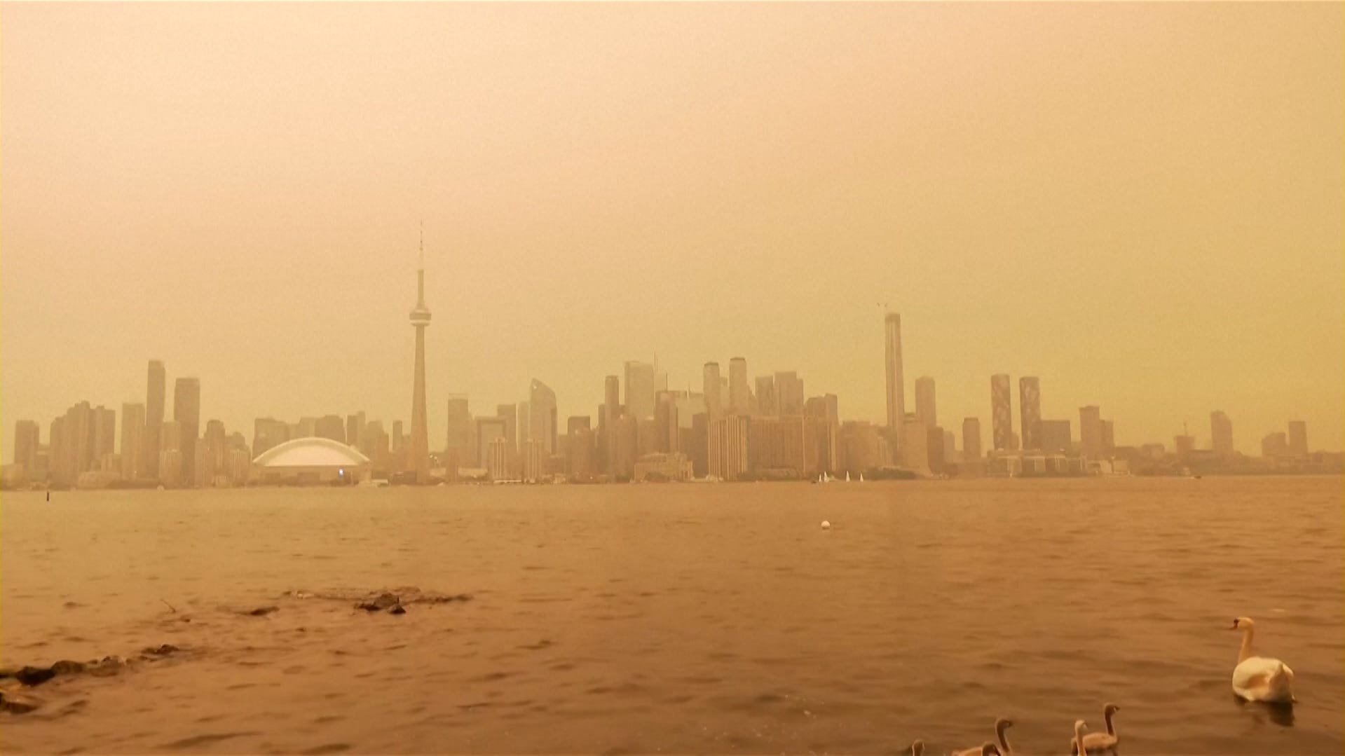 Canadian wildfire smoke in in Ontario, Minnesota triggers high risk air ...
