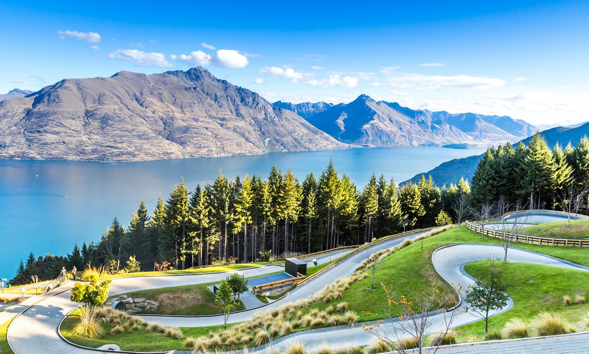 Tsunami warning for New Zealand after powerful earthquake
