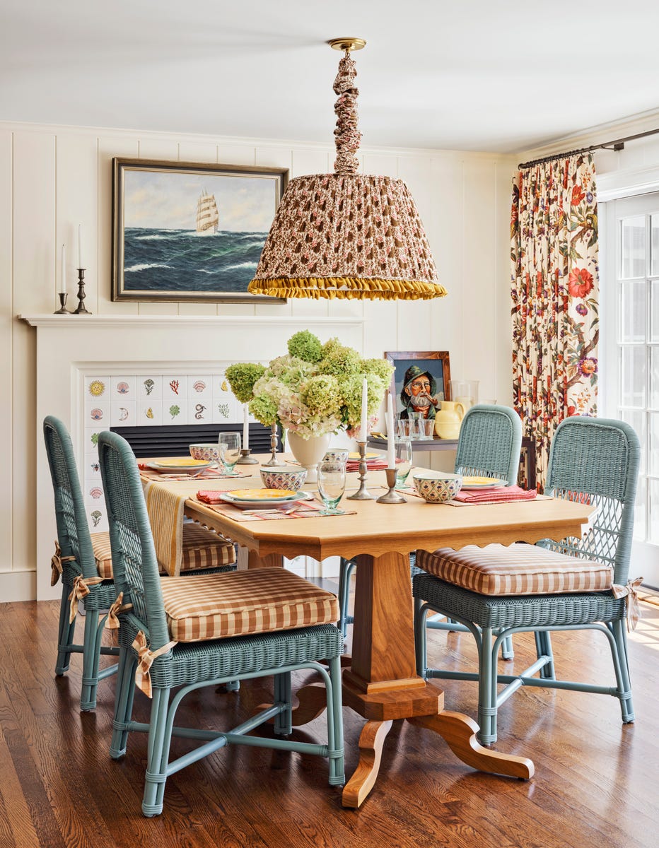 rosenfeld-massachusetts-coastal-cottage-dining-room.jpg