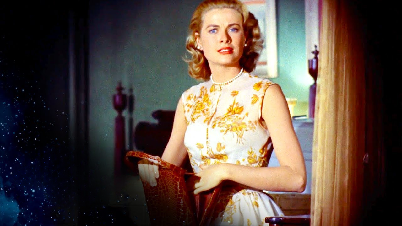 Lisa sneaks into Thorwald's apartment in Rear Window