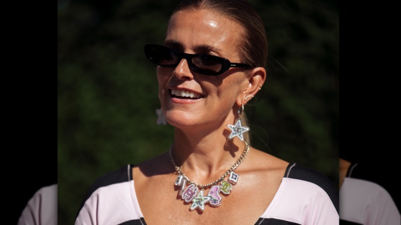 One Of Summer 2026's Biggest Jewelry Movements Is So Timeless It's Basically Anti-Trend