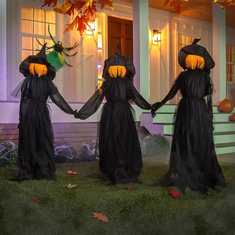 3 Lit Witches
