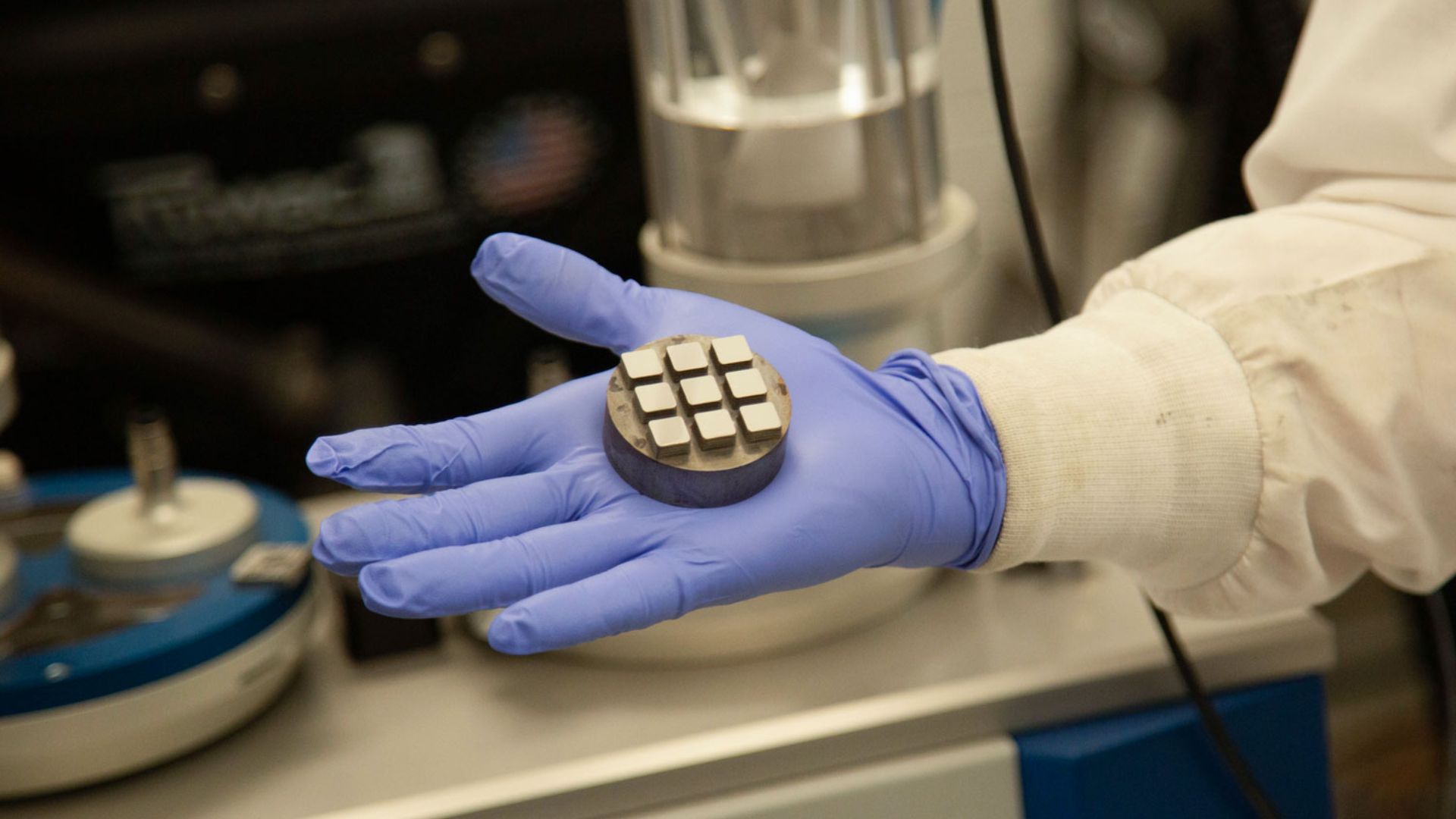 New metal alloys that beat 1,832°F heat could help jet engines and nuclear reactors