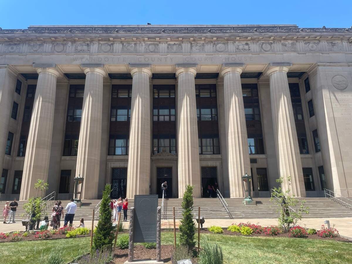 Wyandotte County DA asks chief judge to reassign cases amid misconduct ...