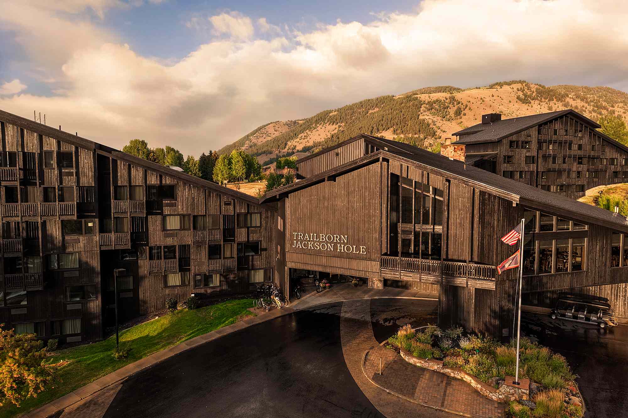 Trailborn Hotels & Resorts