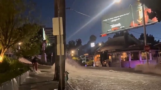 West Hollywood flooding: Major water main break turns streets into ...