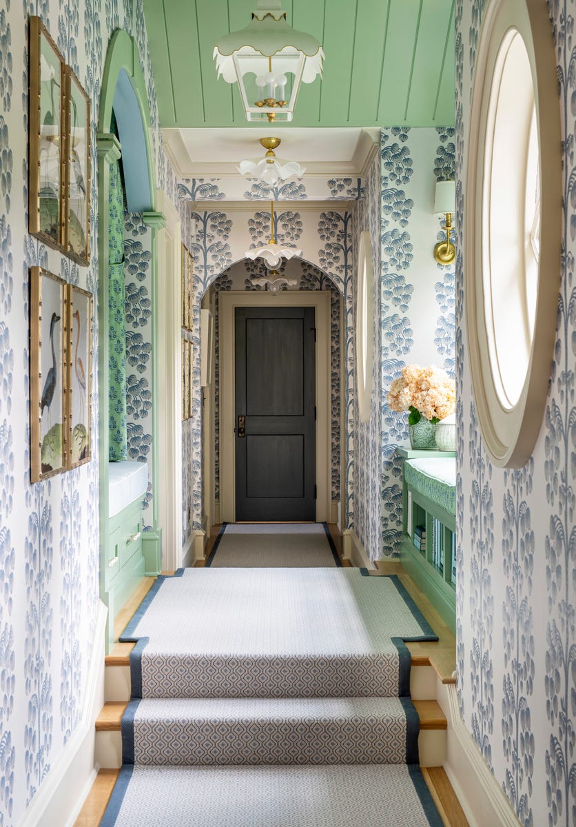 oliver-james-massachusetts-house-hallway.jpg