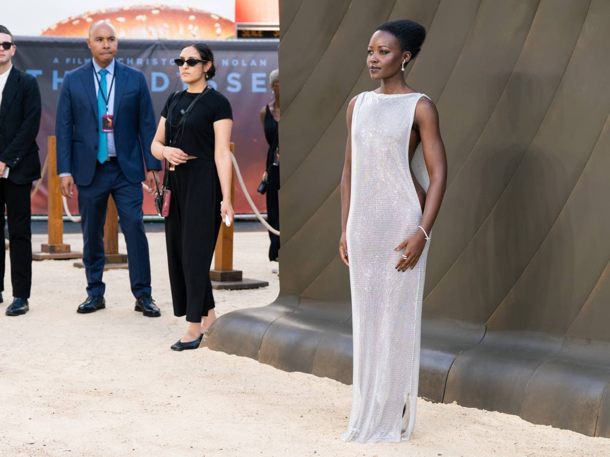 Lupita Nyong'o, chi è l'attrice di origine kenyota che interpreta Elena ...