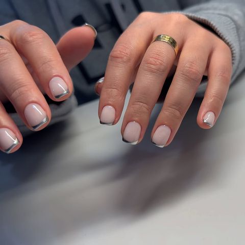 classic short nails