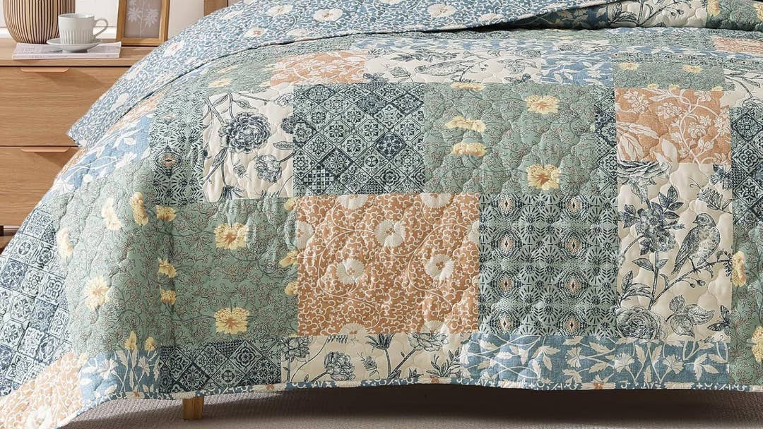 casaagusto-3-piece-patchwork-quilt-set