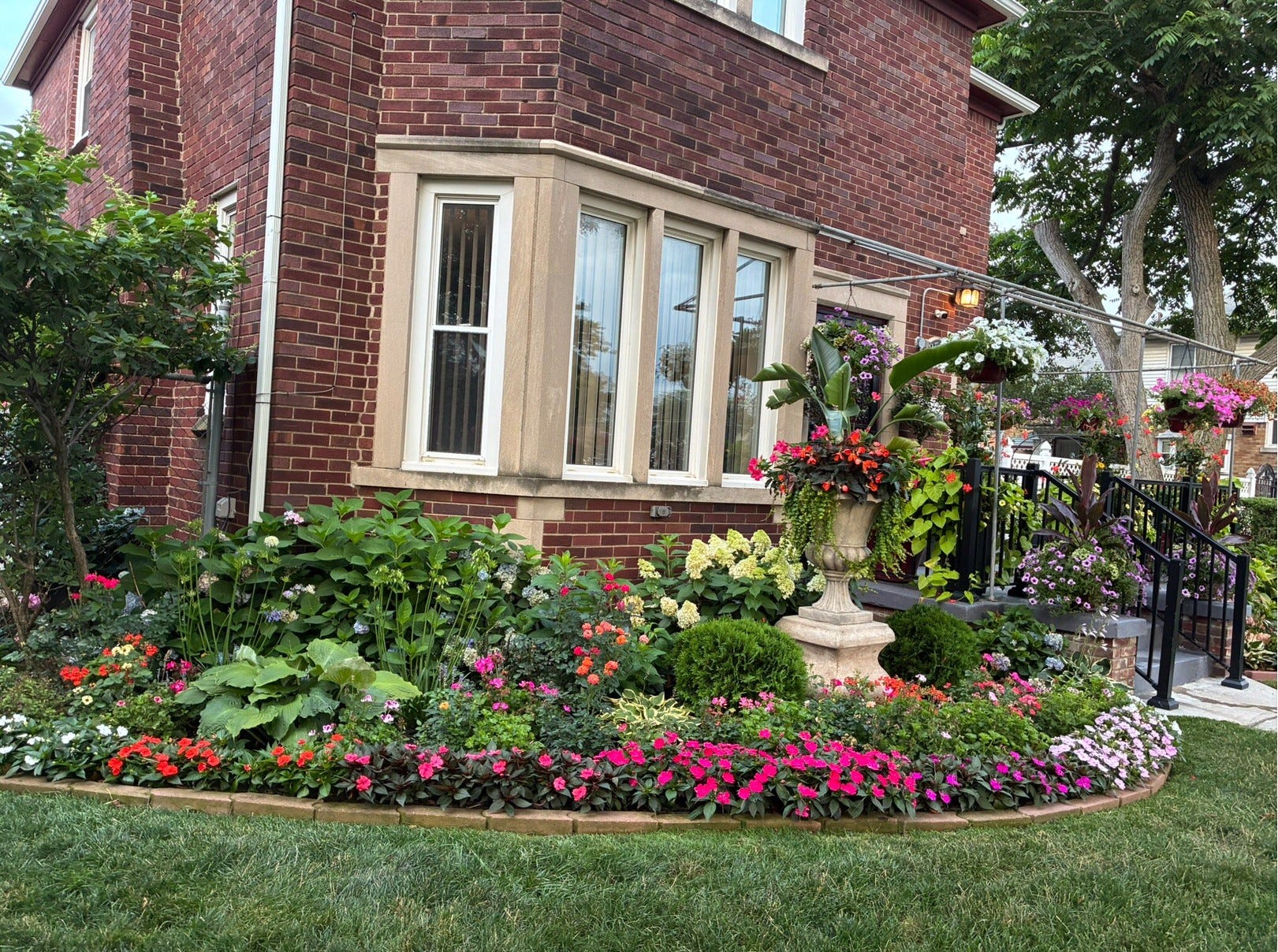 Find local art and garden events this summer: Welcome Mat