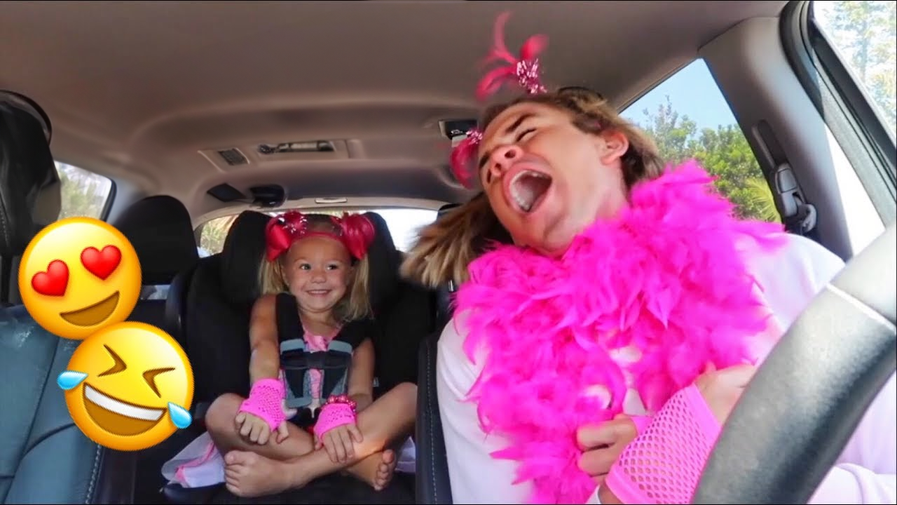 Four-year-old girl and dad share an adorable carpool karaoke moment
