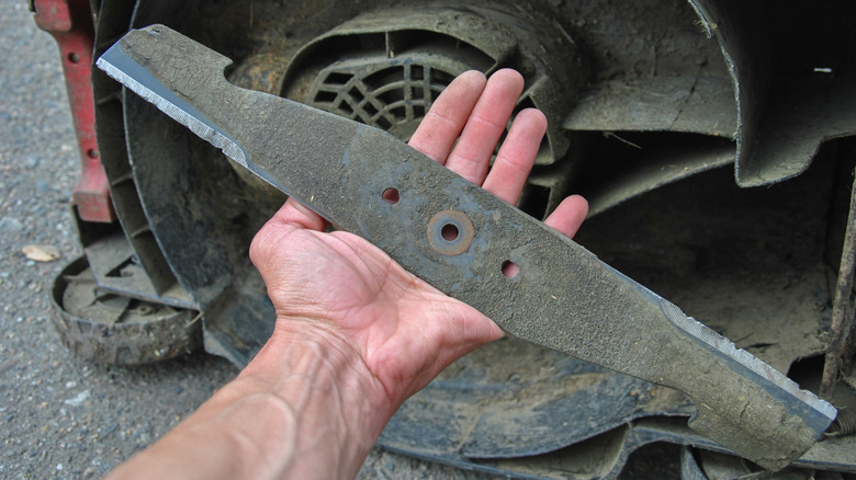 Do new lawn mower blades come sharpened? What to know before you buy