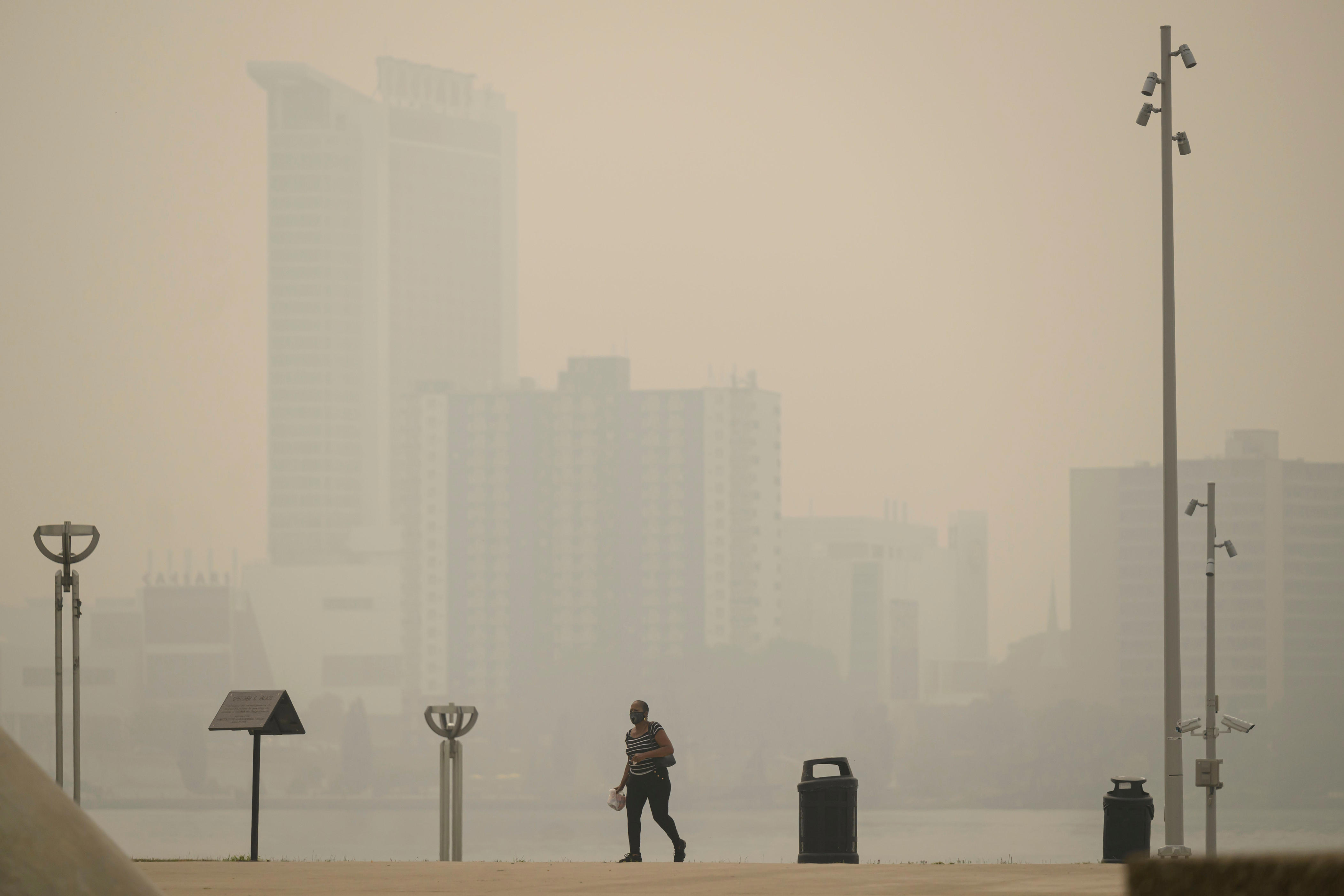Smoke costs Michigan more than $4 billion in losses, analysis finds