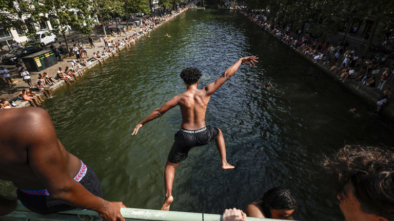 Trenes anulados, festivales cancelados y casas inhabitables: las olas de calor derriten a una Francia poco preparada
