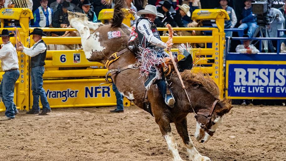 Lefty Holman looks to climb back into world title contention for sixth NFR berth