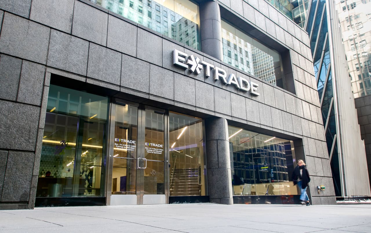 Morgan Stanley’s E*Trade rolls out crypto trading. Wall Street’s push ...