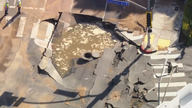 Los Angeles-area water main break floods West Hollywood streets, causes ...