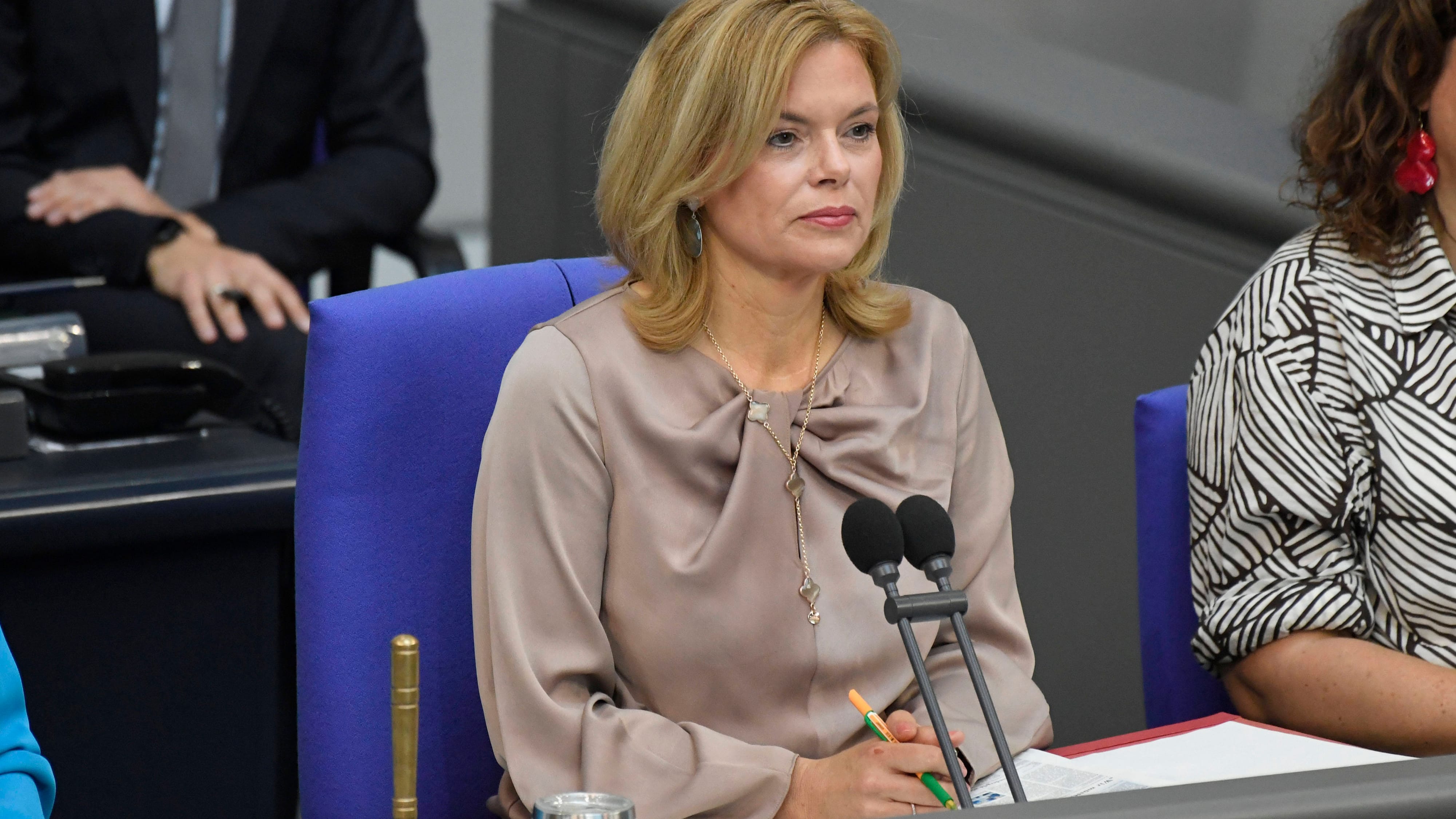 Julia Klöckner redet im Bundestag Klartext