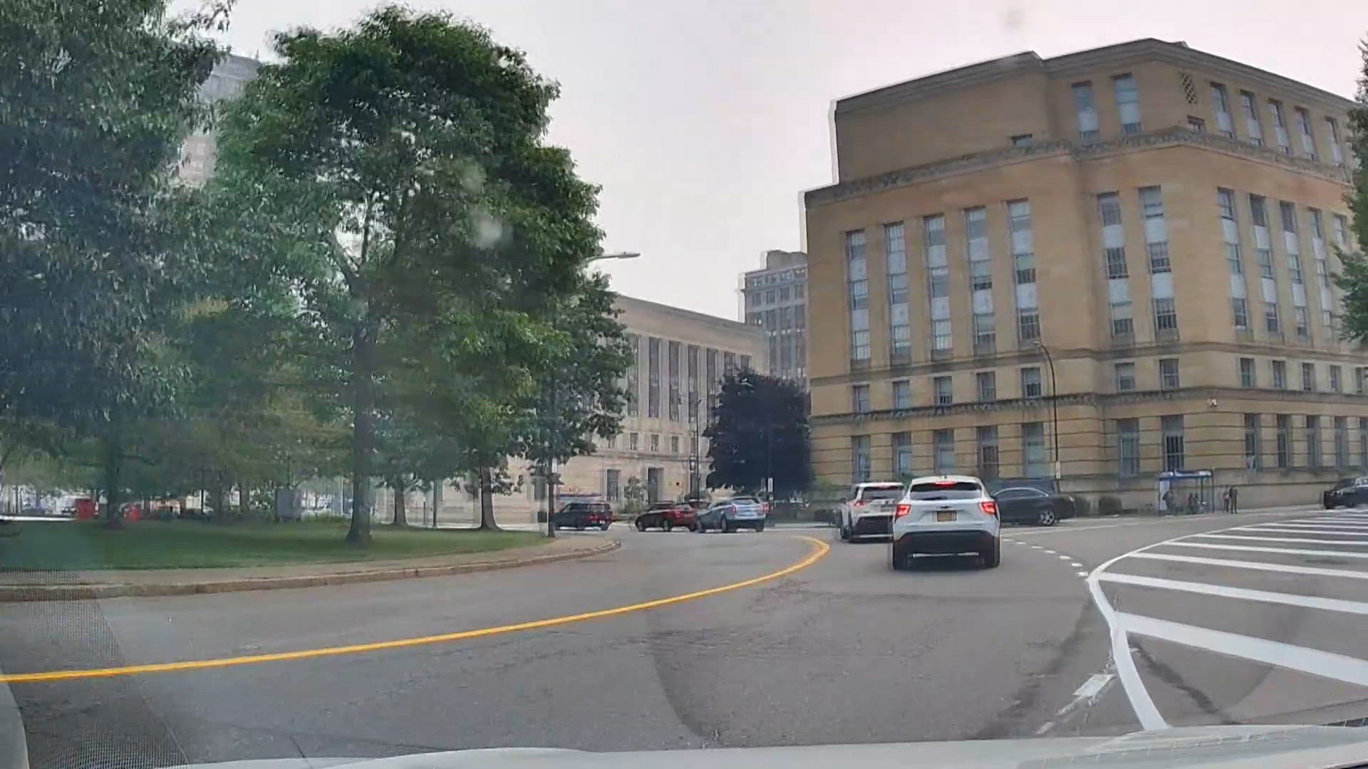 Niagara Square changes to one lane design