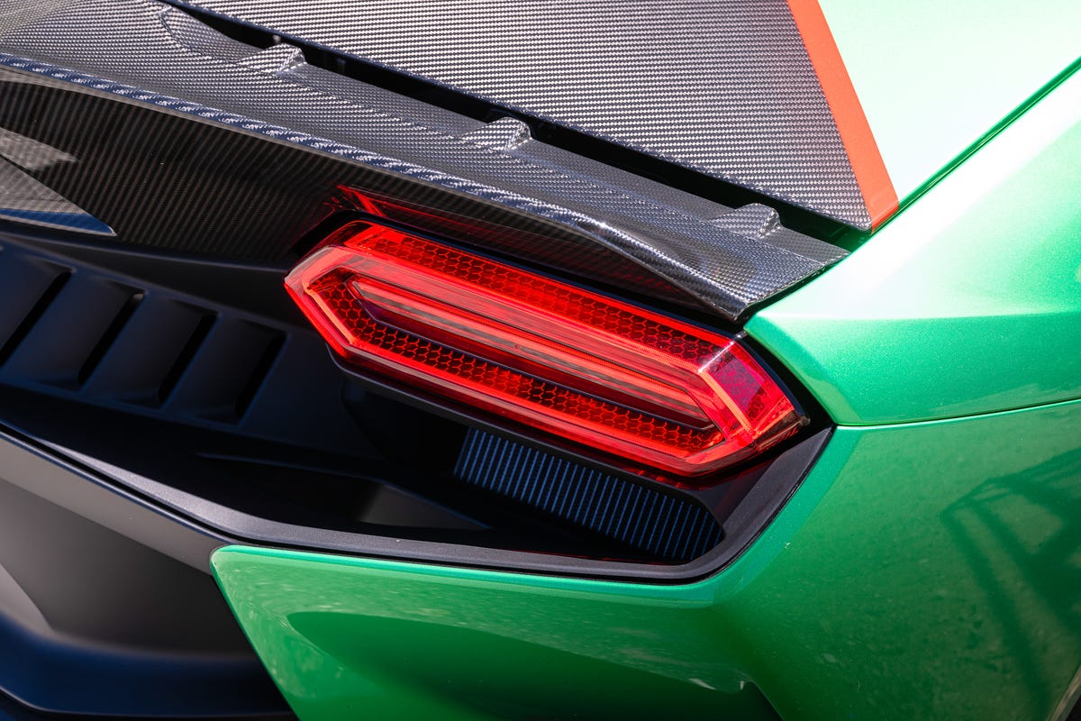 See Exterior Pics of the 2026 Lamborghini Temerario