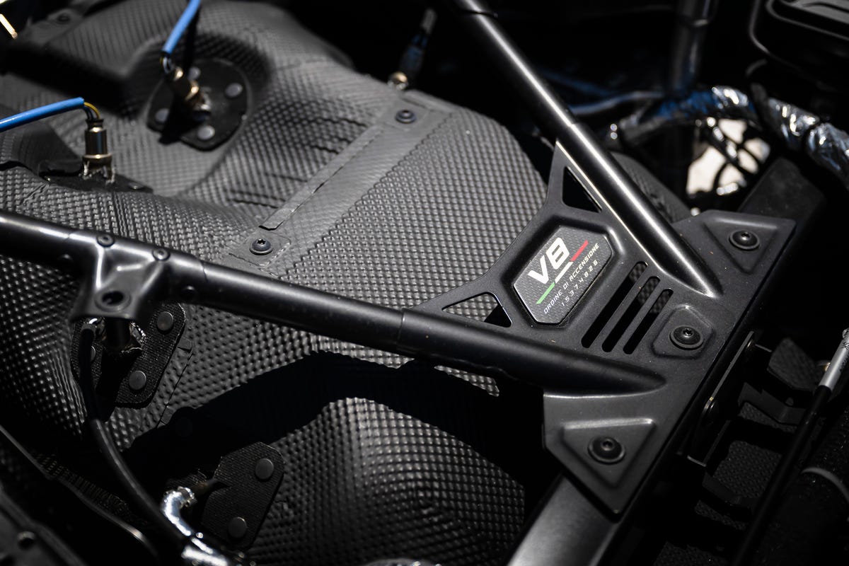 See Exterior Pics of the 2026 Lamborghini Temerario