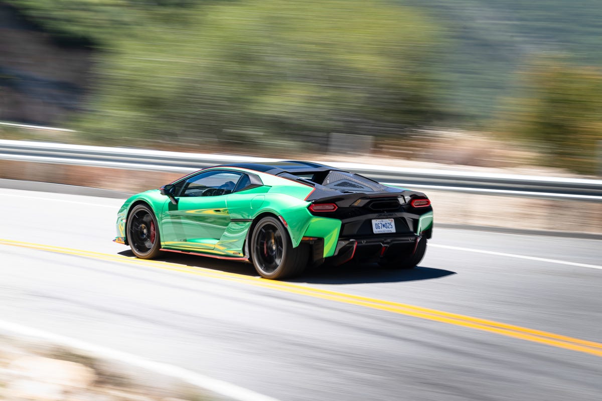 See Exterior Pics of the 2026 Lamborghini Temerario