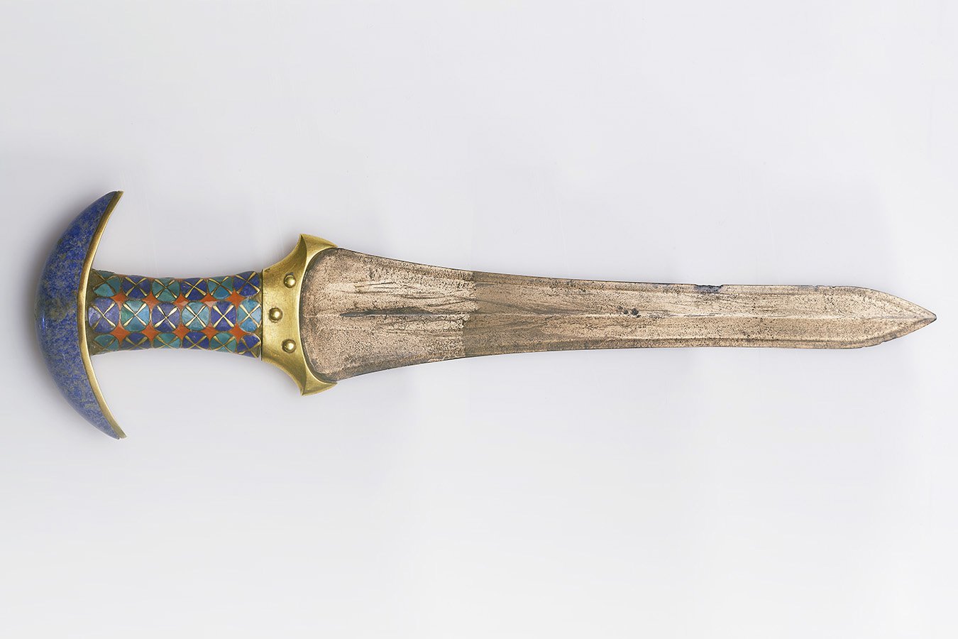 Ancient Egyptian princesses buried with weapons may have been fighters