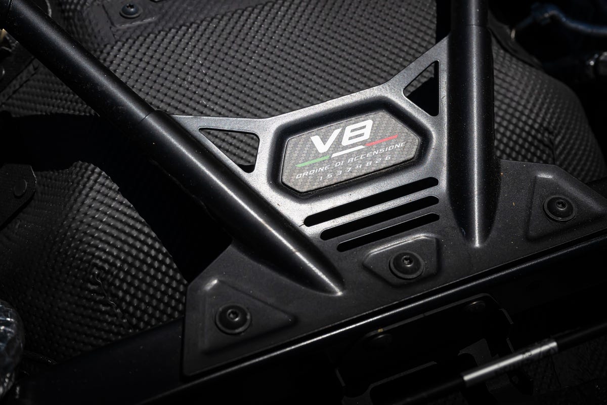 See Exterior Pics of the 2026 Lamborghini Temerario