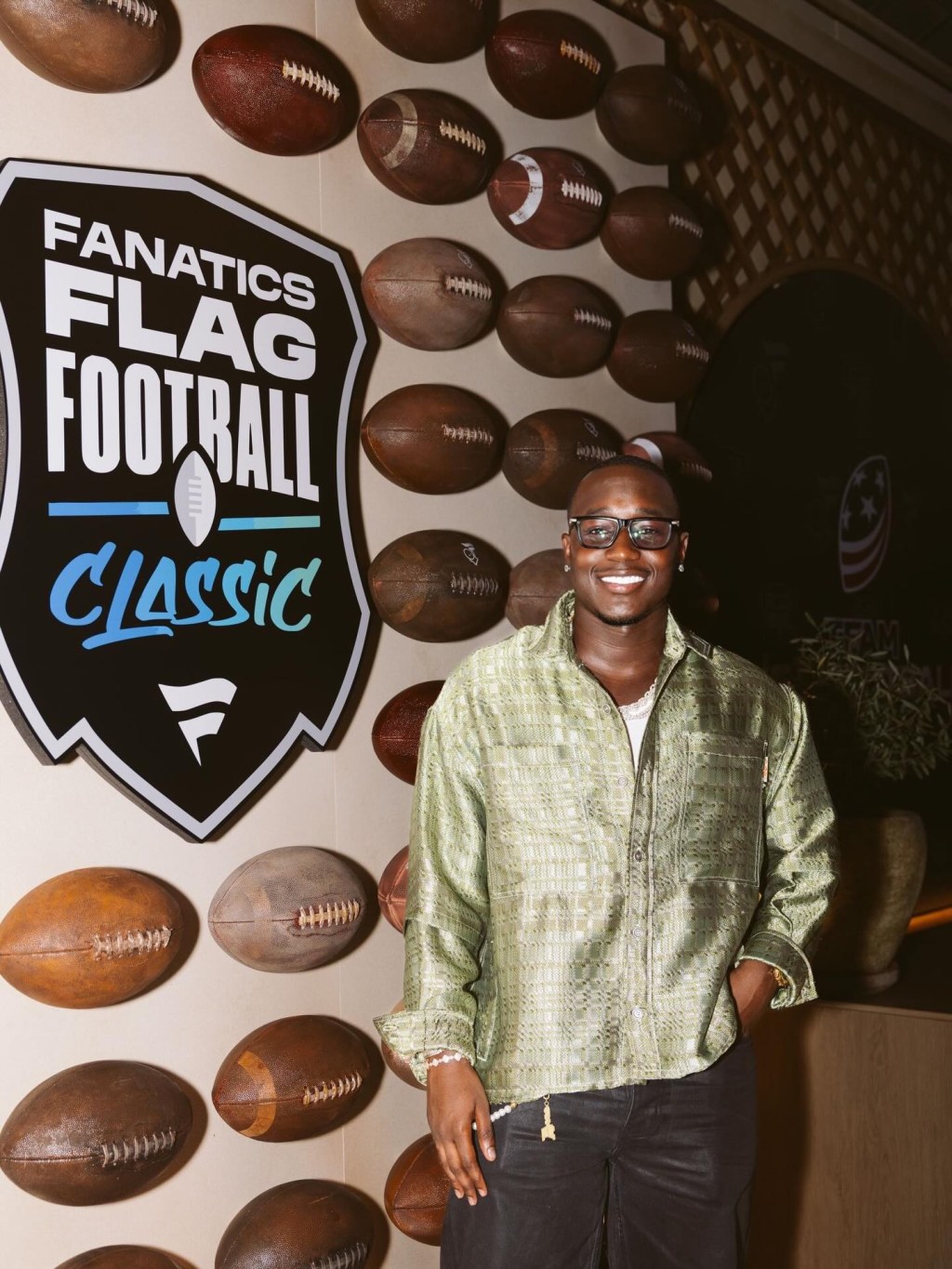 Ex-NFL players say they lost $1M in alleged fake Shopify store scheme ...