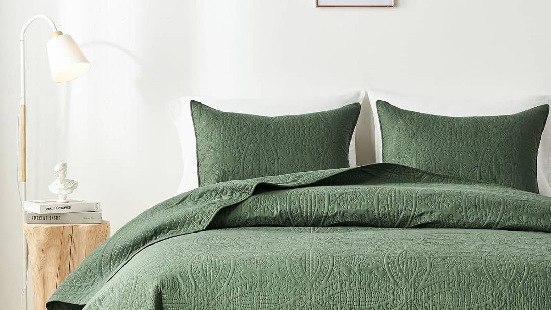 akkialla-3-piece-quilt-set