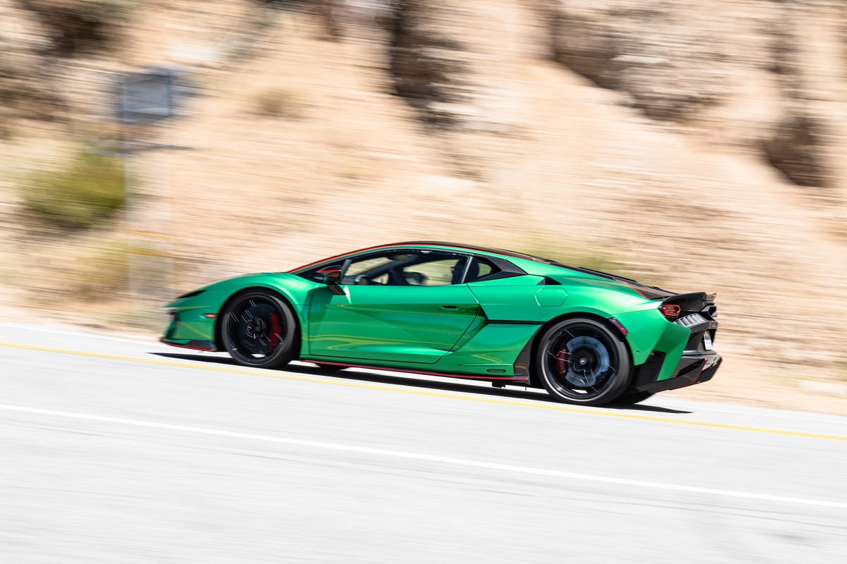 See Exterior Pics of the 2026 Lamborghini Temerario