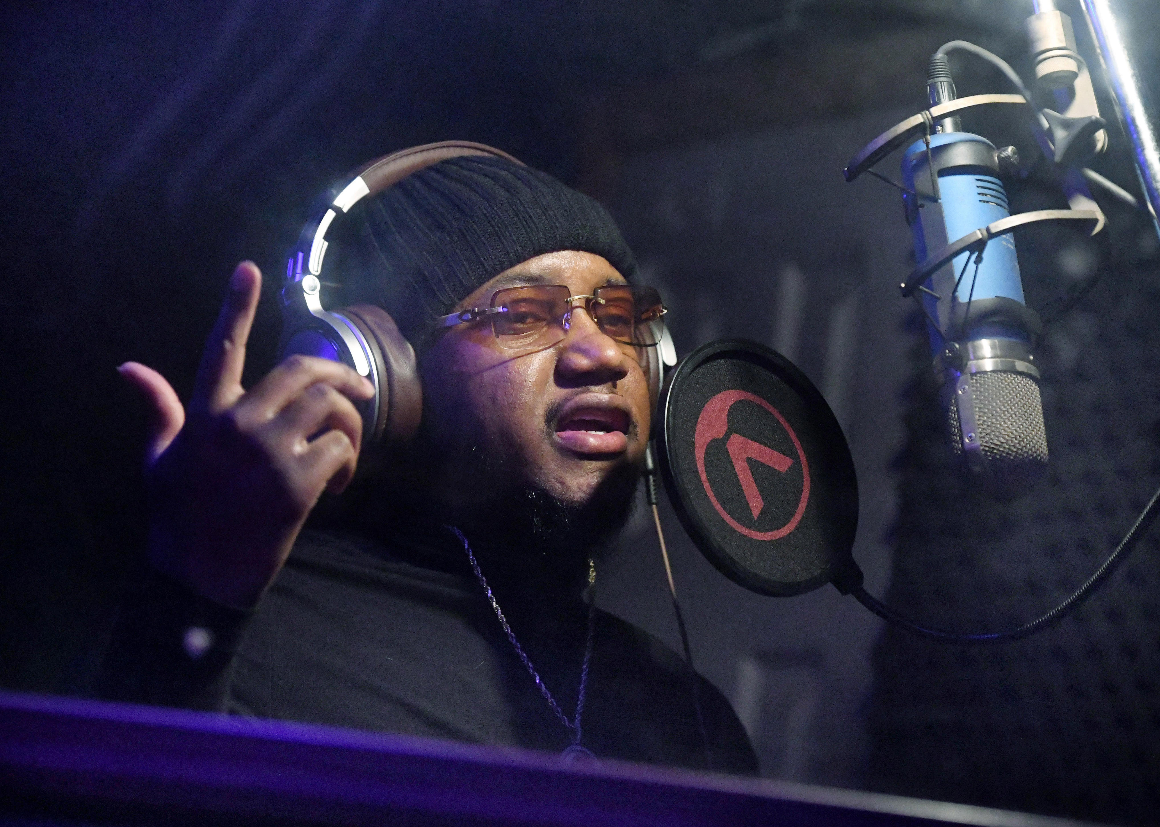GMAC Cash has already made a song about Detroit's poor air conditions