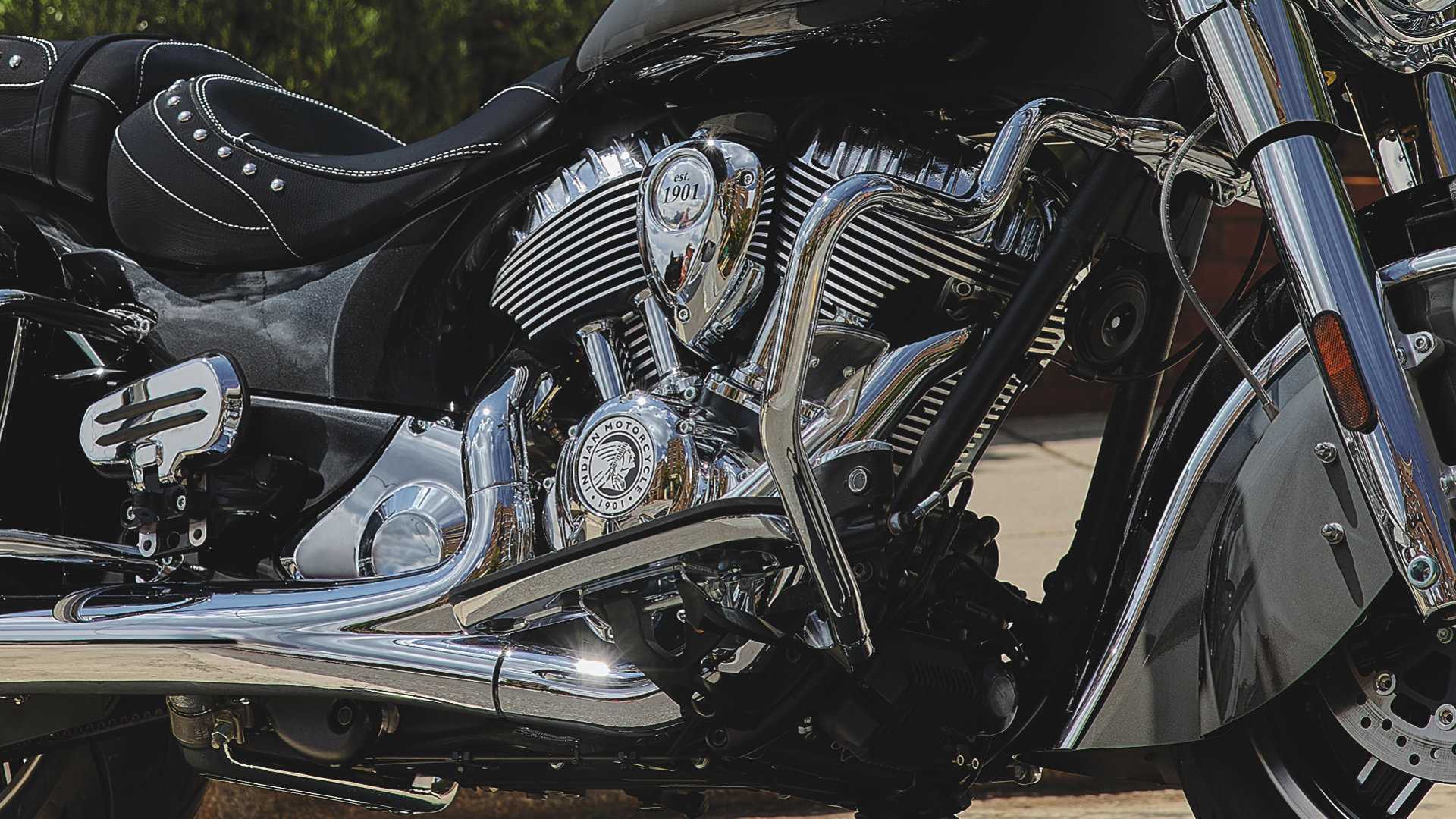 2025 Indian Springfield engine close-up detail