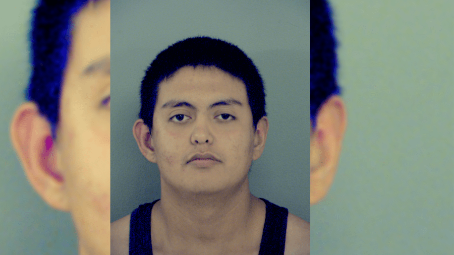 Teenager arrested after El Paso car chase and foot pursuit