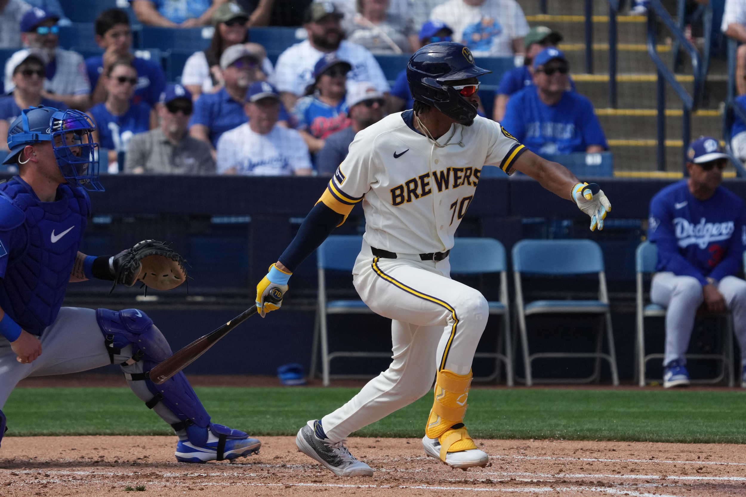 Greg Jones elects free agency