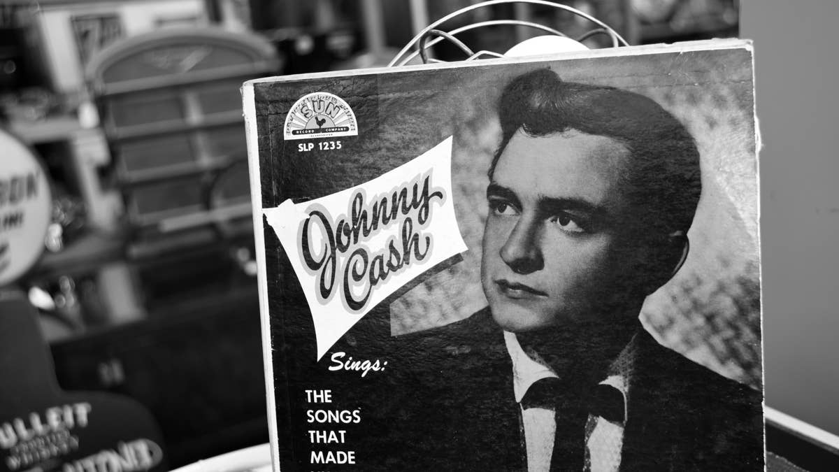 Johnny Cash's Final Recording Session with Sun Records: A Pivotal Moment in His Career