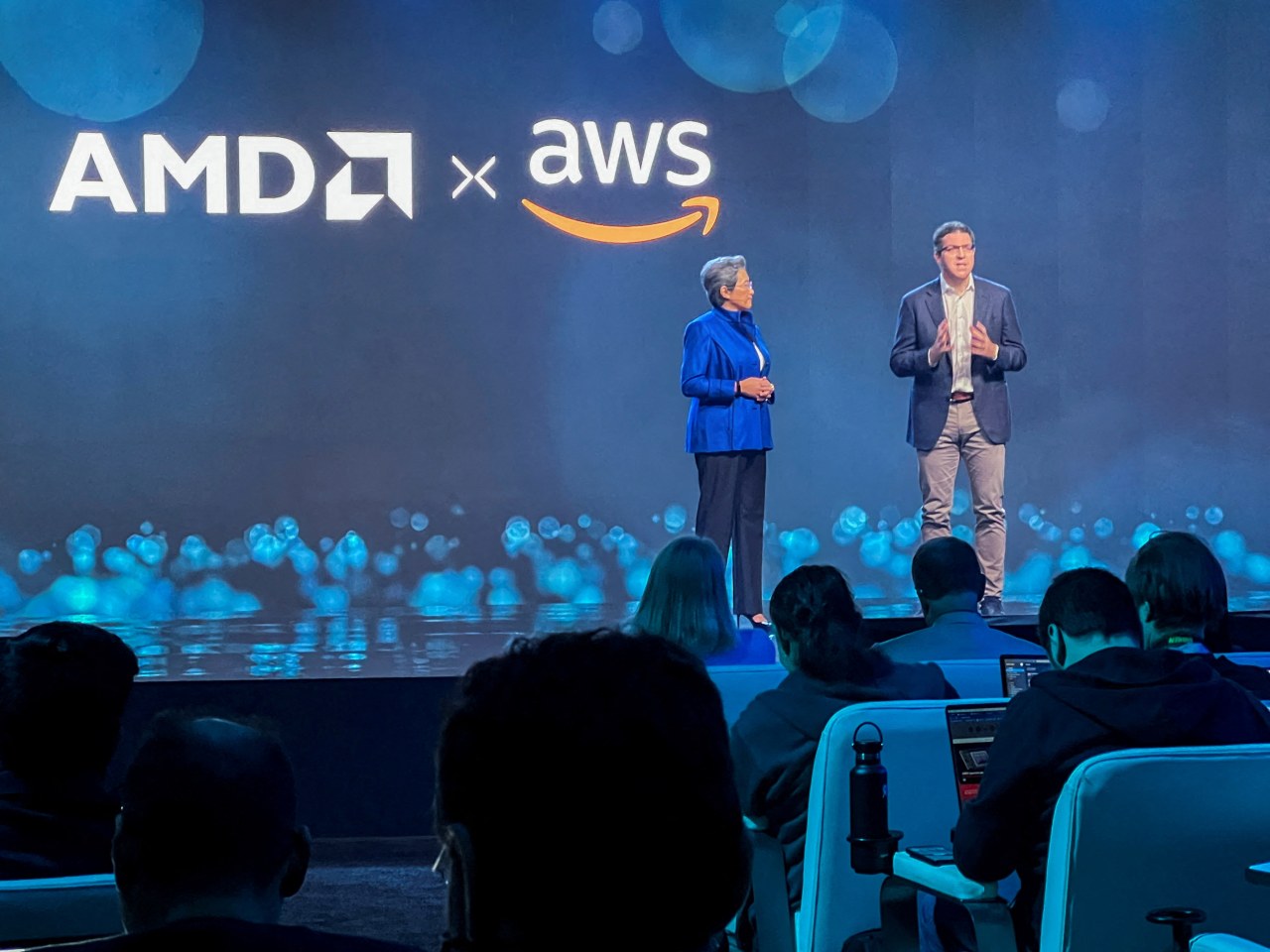 Meta plans to hire top Amazon computing executive as it weighs cloud push