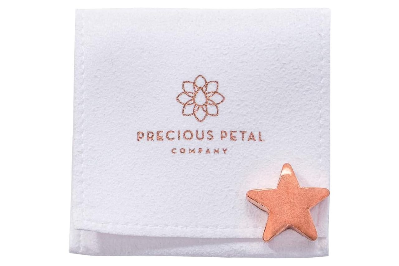 Precious Petal Co. Flower Food Alternative for Fresh Cut Flowers. Copper Charm Keeps Flower Water Clean and Clear. Just Place It in the Vase, Reusable STAR (1) : Home & Kitchen