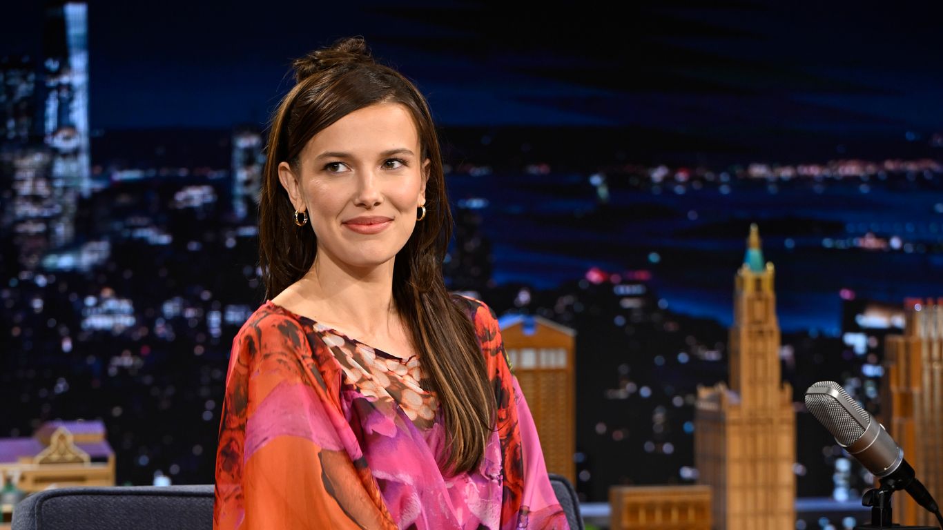Millie Bobby Brown évoque l'adoption de son enfant : « Ma petite fille est née par mon cœur »