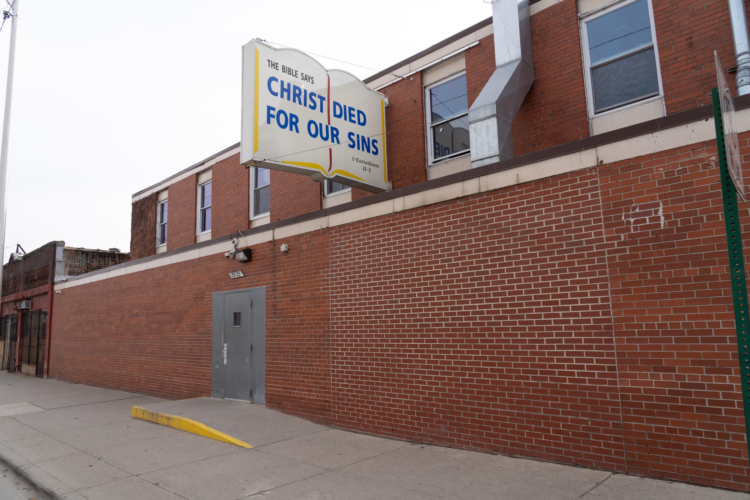 Lansing selects Detroit ministries group to manage city's pod community
