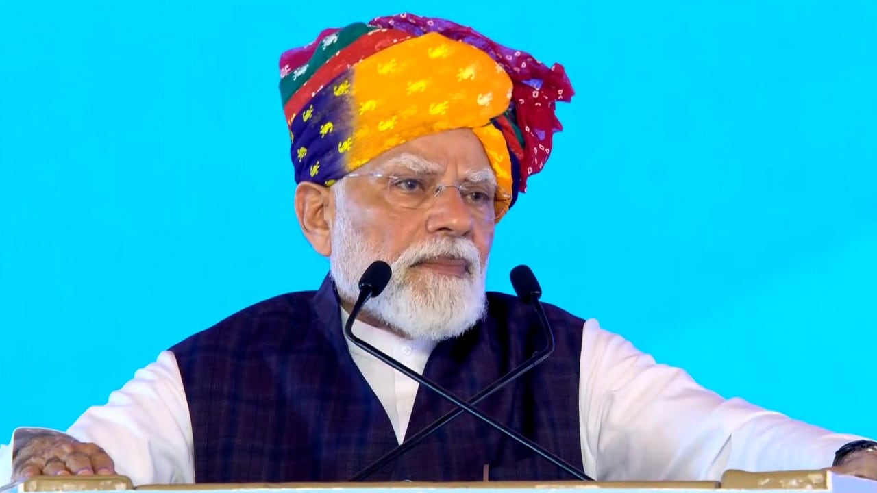 India's hydrogen rail journey begins; PM Modi hails 'Make in India ...