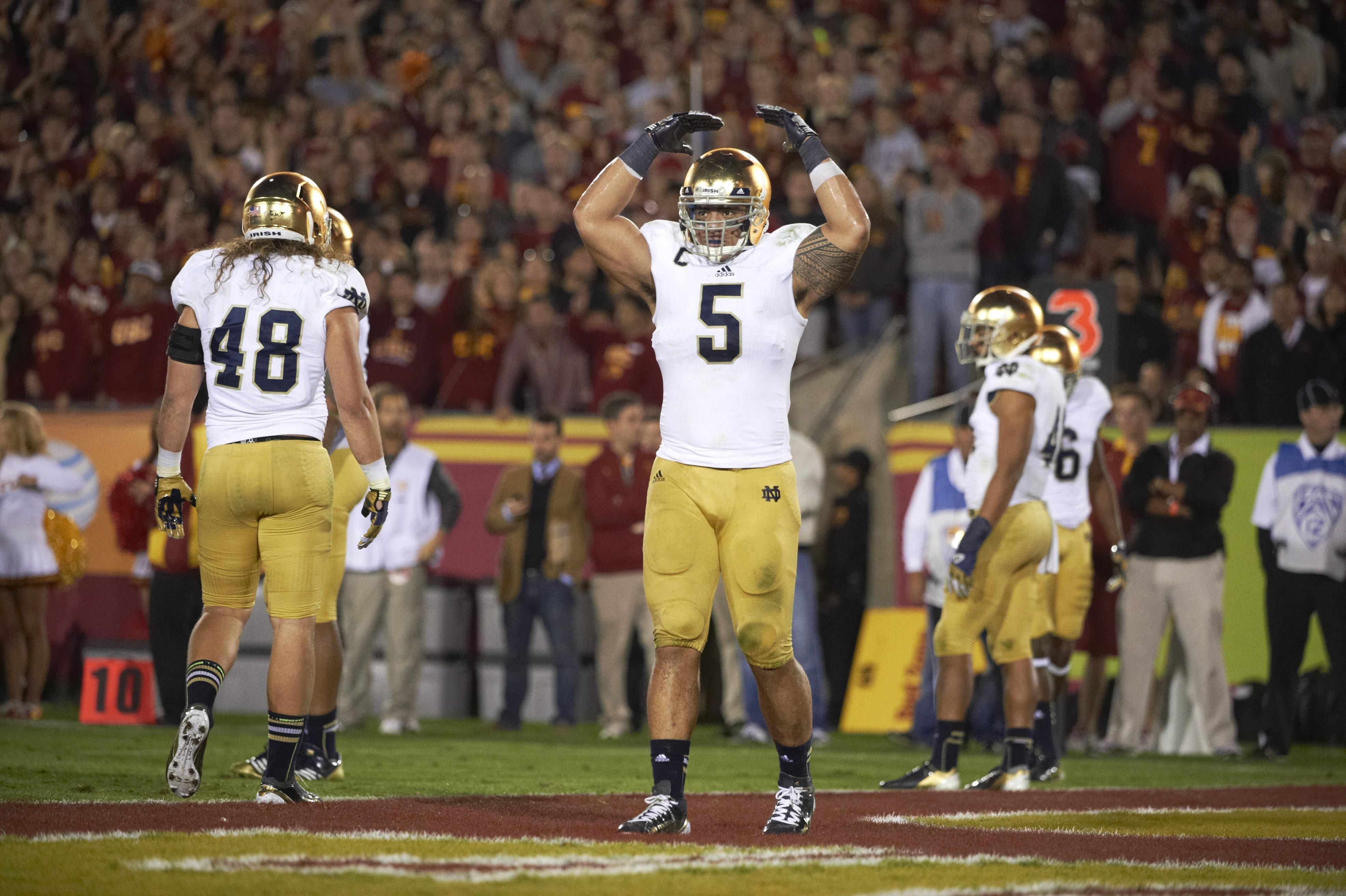 Five old Notre Dame football photos for a Friday: Manti Te'o — The great one