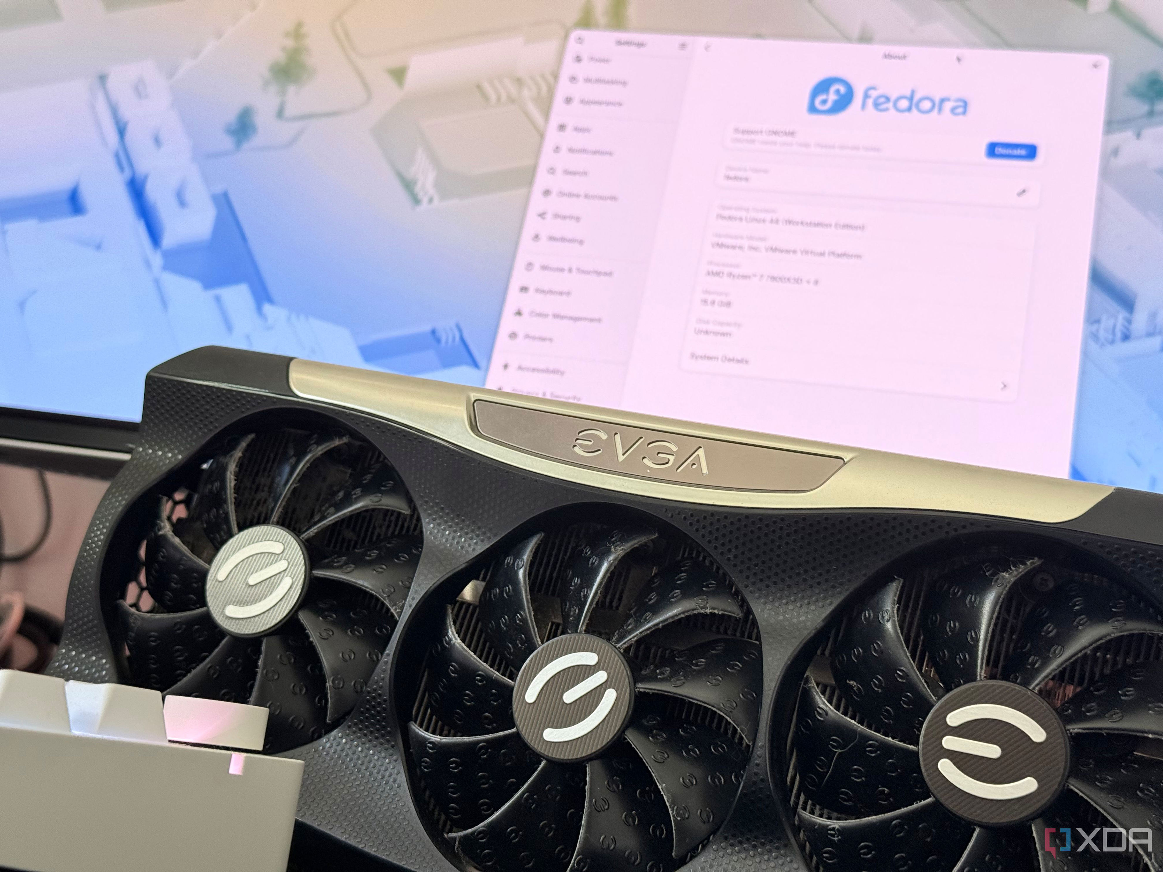 Fedora quietly turned into a serious gaming distro while everyone argued about Ubuntu